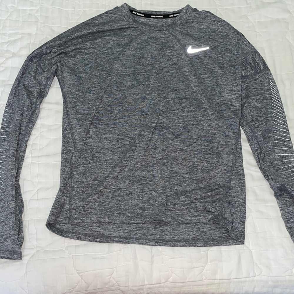 Grey long sleeve running shirt